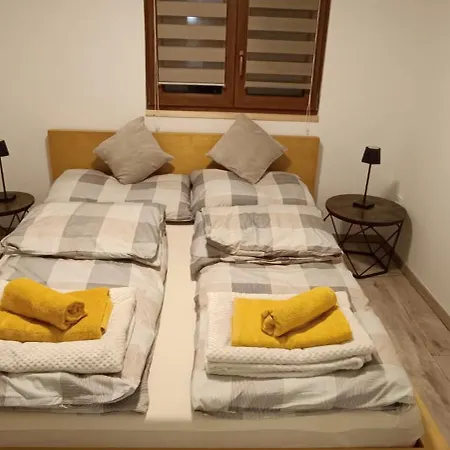 Hilltop In Szentendre, Mountain View, Terrace, Garden סנטאנדרה